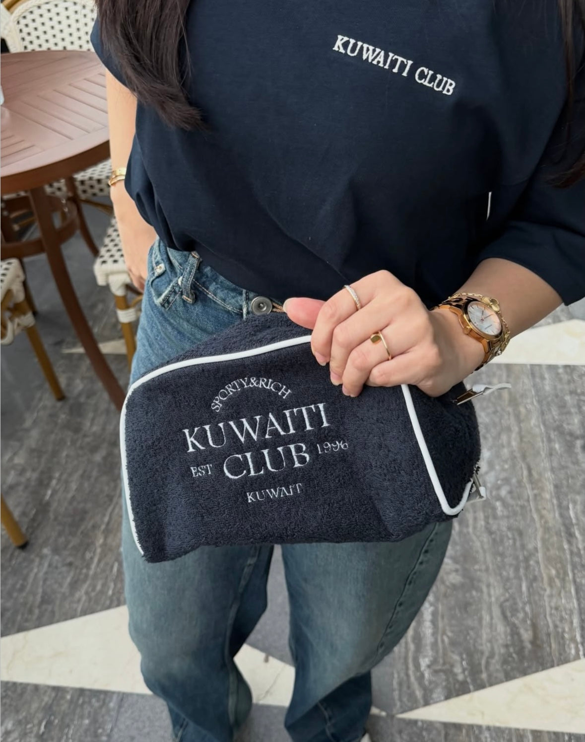 Kuwaiti club towel pouch